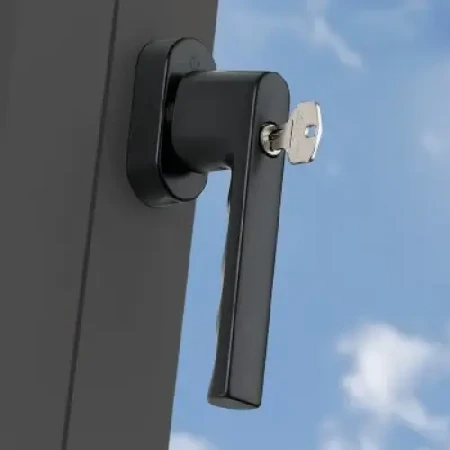 Bezpečnostní dětské pojistky a uzamykatelné kličky oken Brno